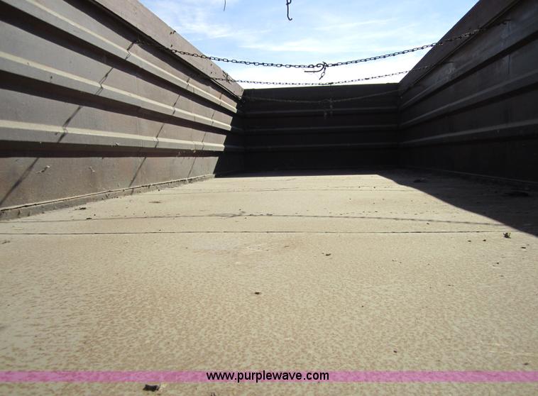 image for item 5607 1978 Chevrolet C65 grain truck