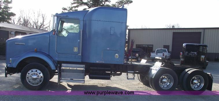 image for item 5959 1998 Kenworth T800 semi truck