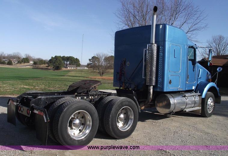 image for item 5959 1998 Kenworth T800 semi truck