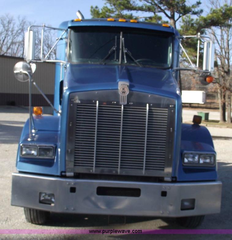 image for item 5959 1998 Kenworth T800 semi truck