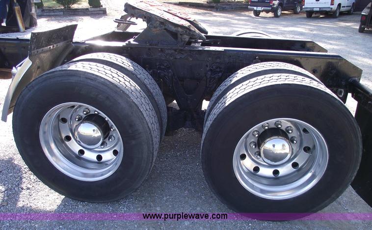 image for item 5959 1998 Kenworth T800 semi truck