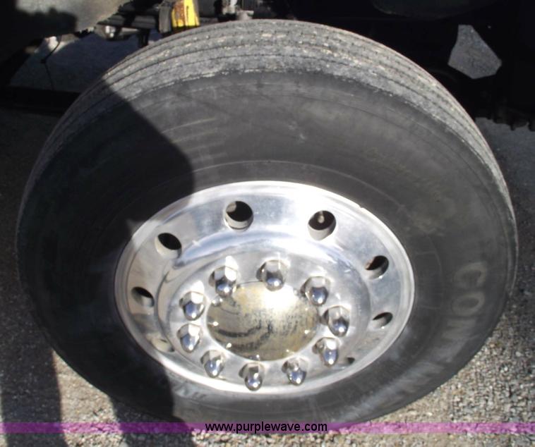 image for item 5959 1998 Kenworth T800 semi truck