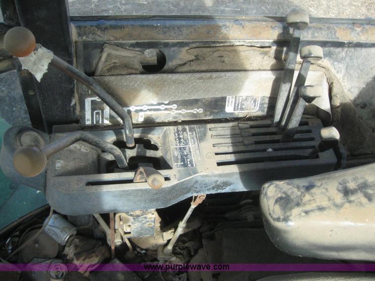 image for item 6250 1984 John Deere 8630 MFWD tractor