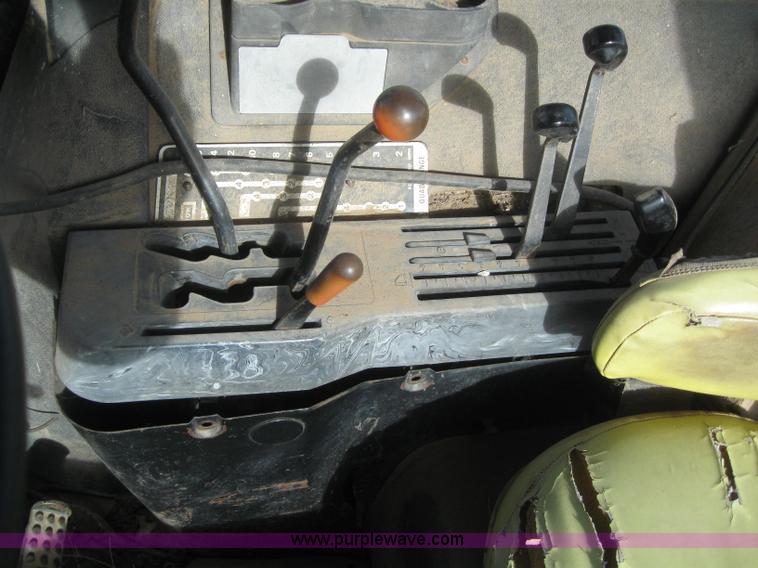 image for item 6251 1974 John Deere 4630 tractor