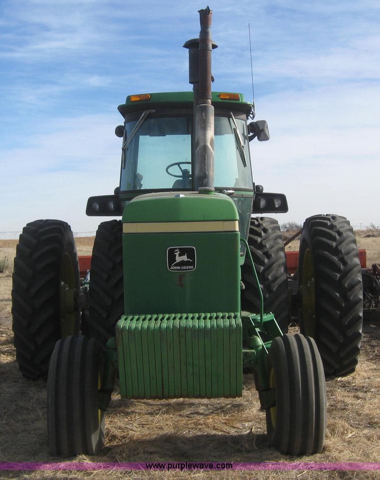 image for item 6252 John Deere 4840 tractor