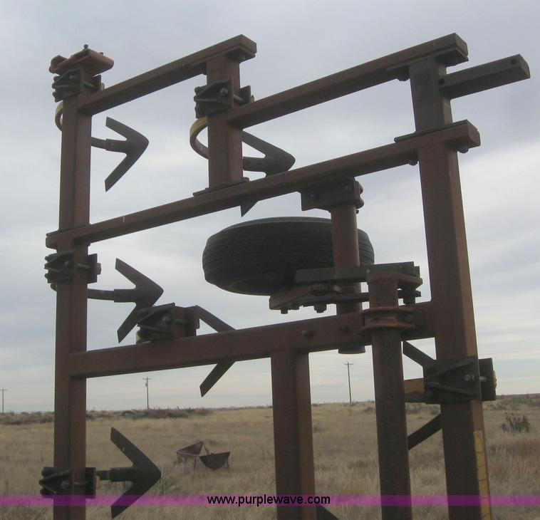 image for item 6281 Sunflower chisel plow