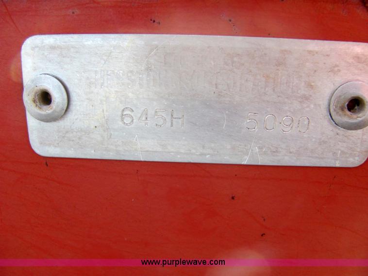 image for item 6692 Hesston 6450 self-propelled swather