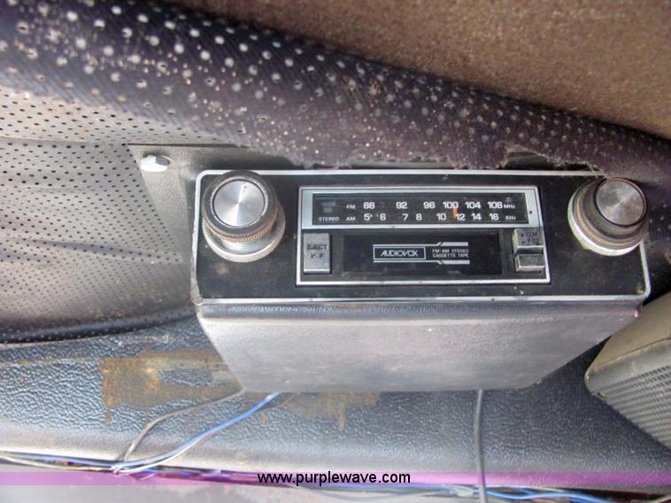 image for item 6692 Hesston 6450 self-propelled swather