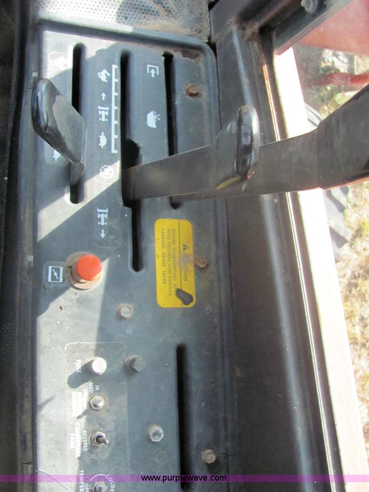 image for item 6692 Hesston 6450 self-propelled swather