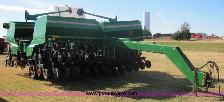 image for item 6706 Great Plains 3N-3010P 30' folding precision no-till drill