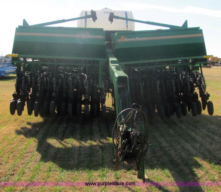image for item 6706 Great Plains 3N-3010P 30' folding precision no-till drill