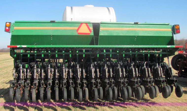 image for item 6706 Great Plains 3N-3010P 30' folding precision no-till drill