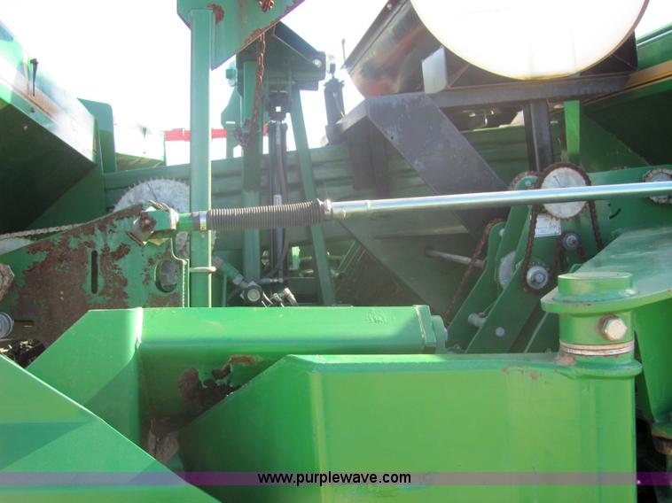 image for item 6706 Great Plains 3N-3010P 30' folding precision no-till drill