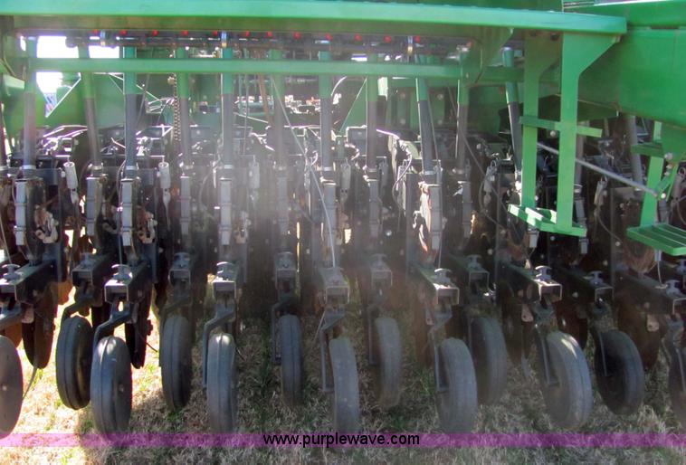 image for item 6706 Great Plains 3N-3010P 30' folding precision no-till drill