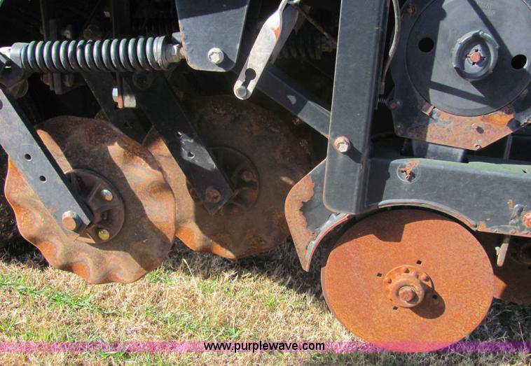 image for item 6706 Great Plains 3N-3010P 30' folding precision no-till drill