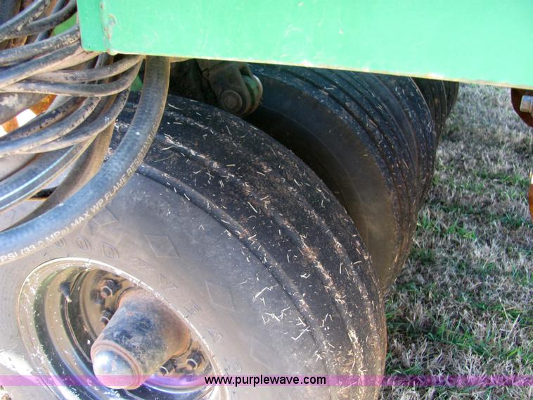 image for item 6706 Great Plains 3N-3010P 30' folding precision no-till drill