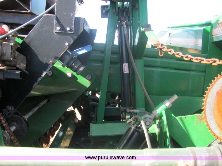 image for item 6706 Great Plains 3N-3010P 30' folding precision no-till drill