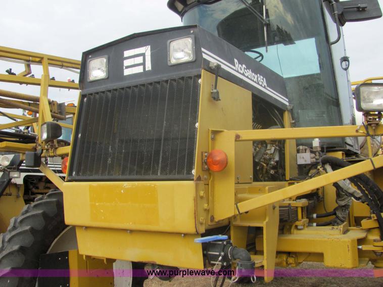 image for item 6757 Ag-Chem RoGator 854 self-propelled sprayer