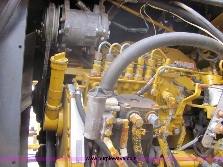 image for item 6757 Ag-Chem RoGator 854 self-propelled sprayer