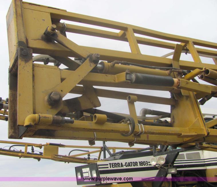 image for item 6757 Ag-Chem RoGator 854 self-propelled sprayer