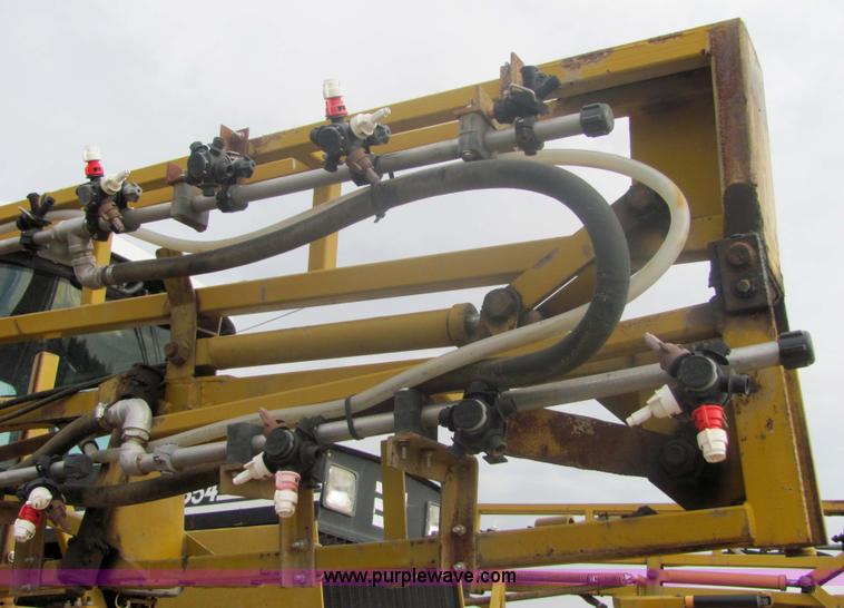 image for item 6757 Ag-Chem RoGator 854 self-propelled sprayer