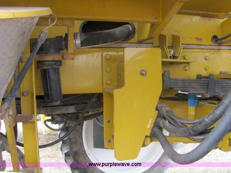 image for item 6757 Ag-Chem RoGator 854 self-propelled sprayer