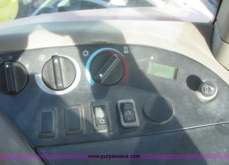 image for item 6761 2002 Case IH MX240 MFWD tractor