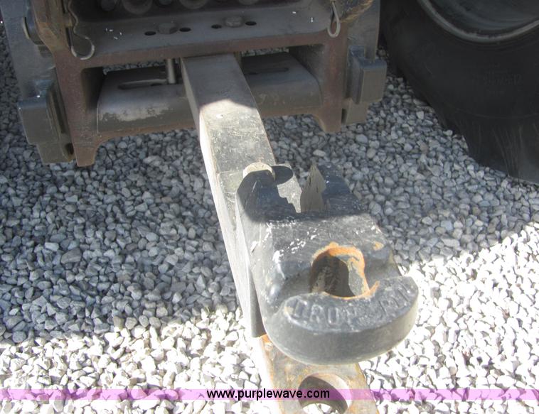 image for item 6761 2002 Case IH MX240 MFWD tractor