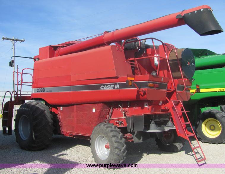 image for item 6762 2002 Case IH 2388 combine