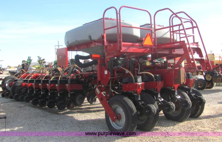 image for item 6763 2008 Case IH 1250 24R30CCS planter