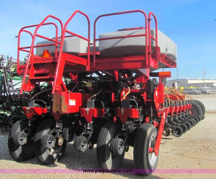 image for item 6763 2008 Case IH 1250 24R30CCS planter
