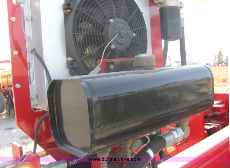 image for item 6763 2008 Case IH 1250 24R30CCS planter