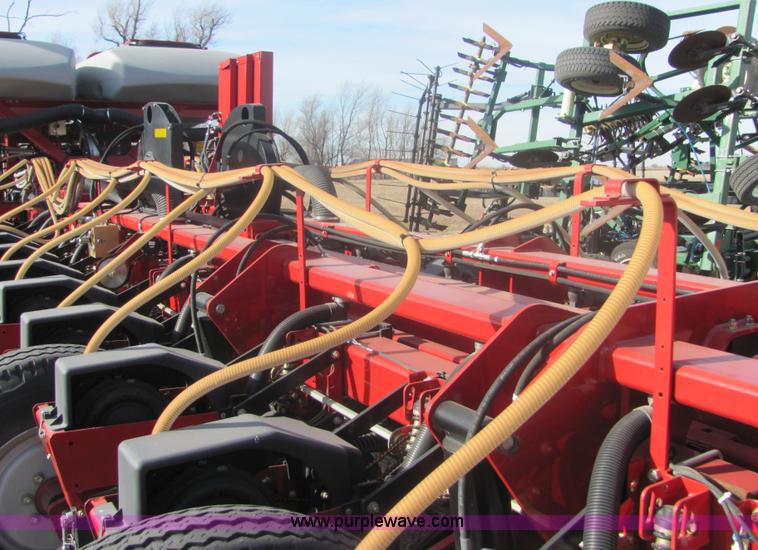 image for item 6763 2008 Case IH 1250 24R30CCS planter