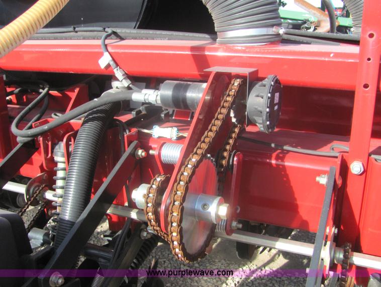image for item 6763 2008 Case IH 1250 24R30CCS planter