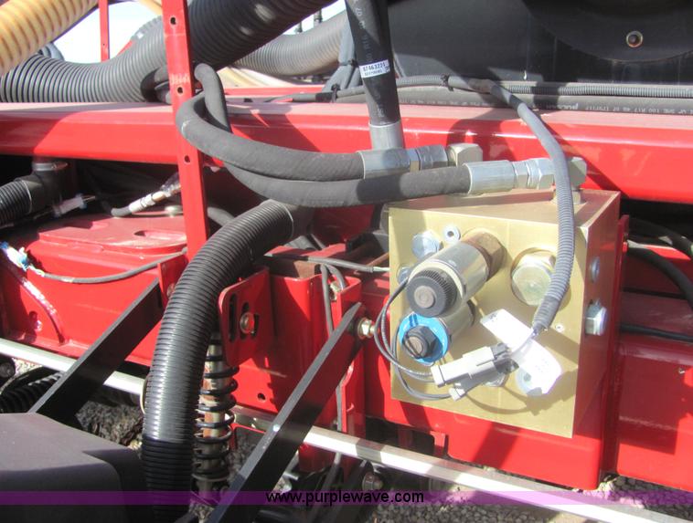 image for item 6763 2008 Case IH 1250 24R30CCS planter