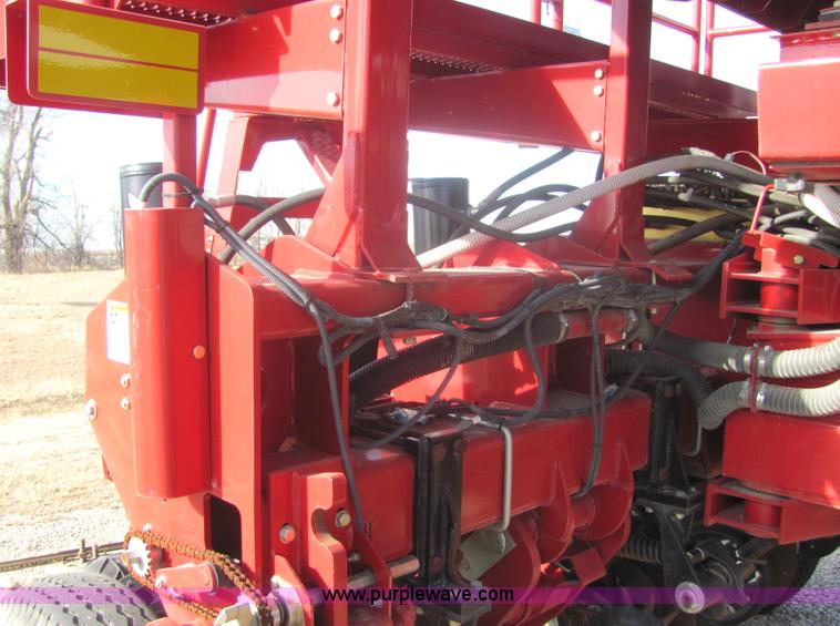 image for item 6763 2008 Case IH 1250 24R30CCS planter