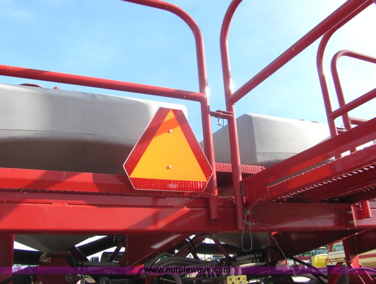 image for item 6763 2008 Case IH 1250 24R30CCS planter