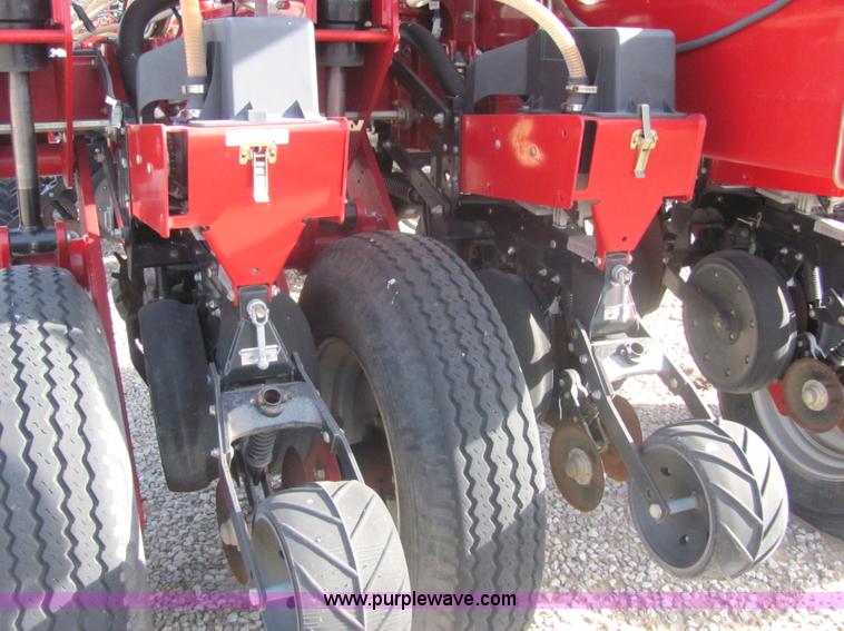 image for item 6763 2008 Case IH 1250 24R30CCS planter