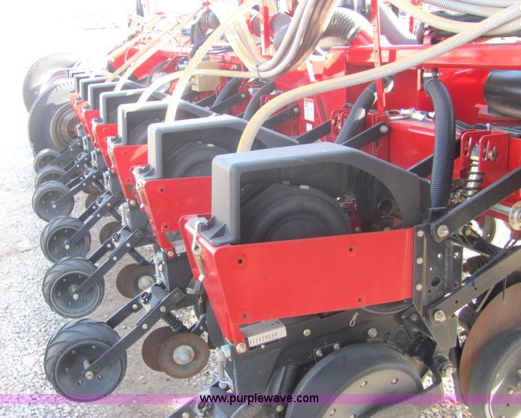 image for item 6763 2008 Case IH 1250 24R30CCS planter