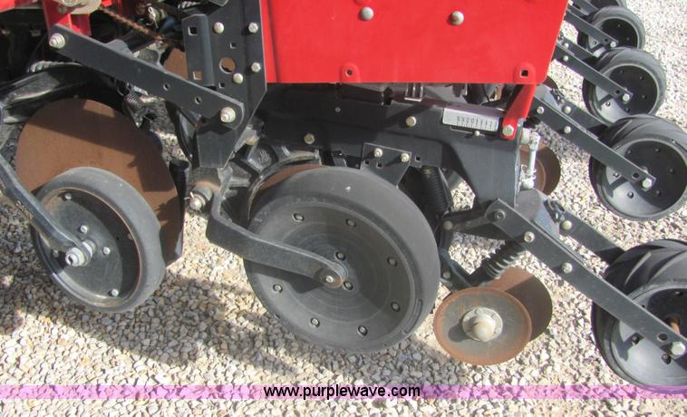 image for item 6763 2008 Case IH 1250 24R30CCS planter