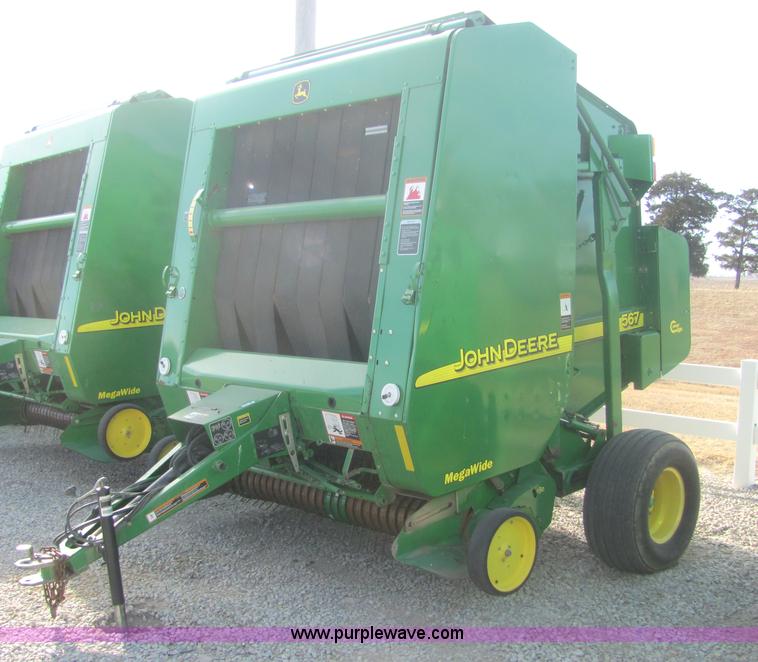image for item 6764 2004 John Deere 567 round baler