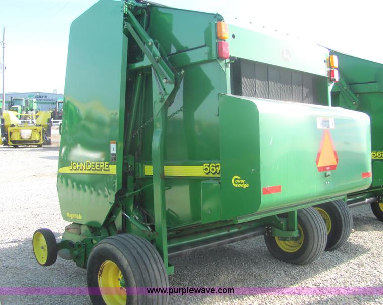 image for item 6764 2004 John Deere 567 round baler