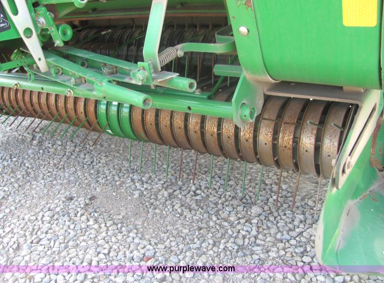 image for item 6764 2004 John Deere 567 round baler