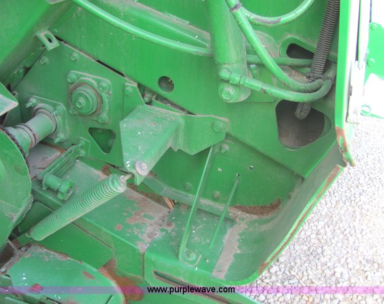 image for item 6764 2004 John Deere 567 round baler