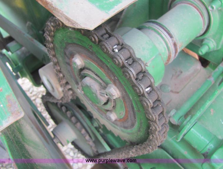 image for item 6764 2004 John Deere 567 round baler