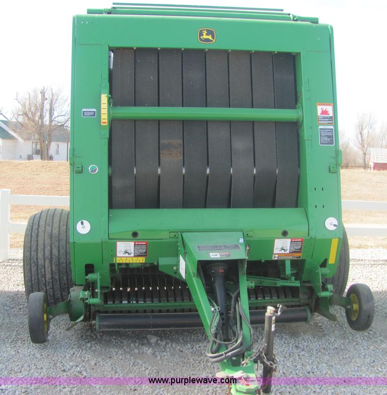 image for item 6765 2007 John Deere 568 round baler