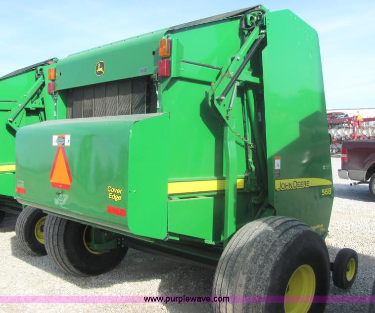 image for item 6765 2007 John Deere 568 round baler
