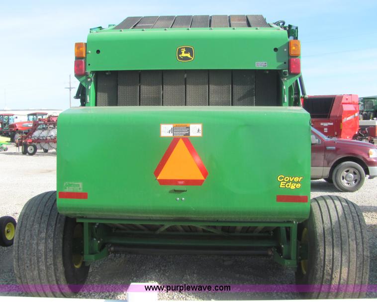 image for item 6765 2007 John Deere 568 round baler