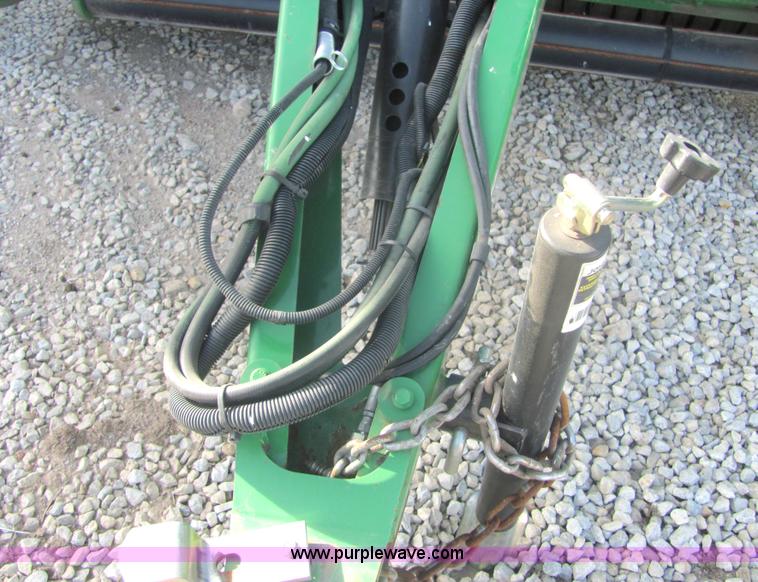 image for item 6765 2007 John Deere 568 round baler