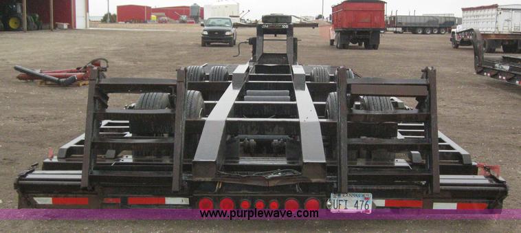 image for item 7040 1993 Jantz-femco 4812/3/TH combine trailer